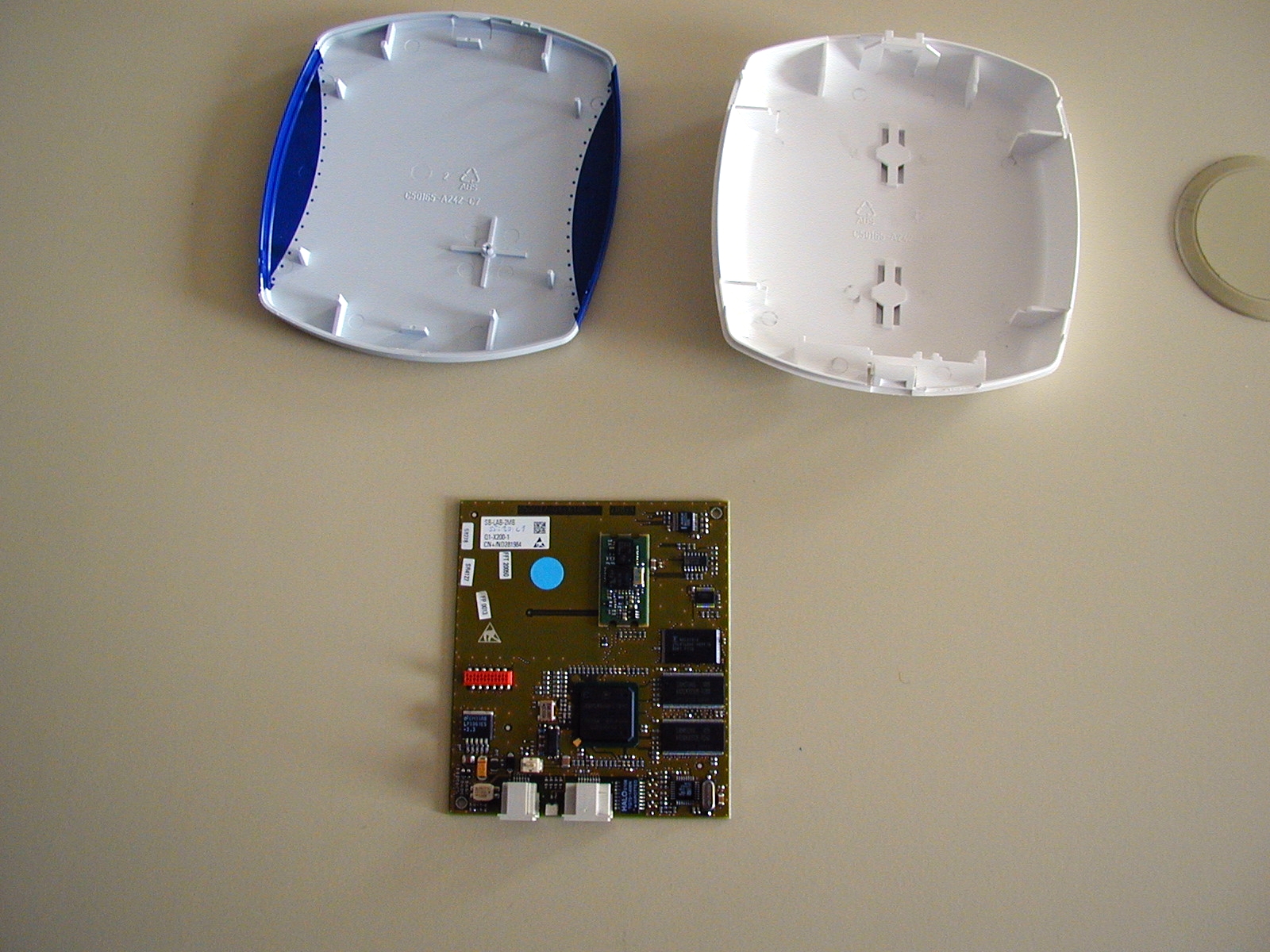 BLUE2NET Bluetooth LAN Access Point - blue2net jpeg internal photo 3 ...