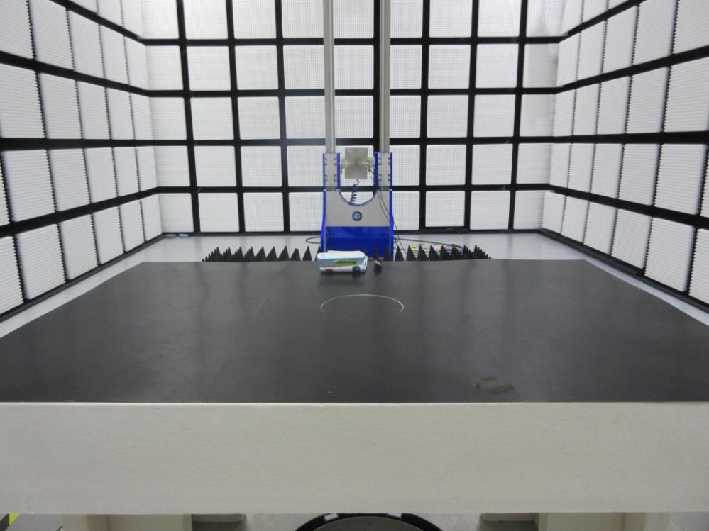 FCC ID 2AAEEE10B4 Test Setup Photos