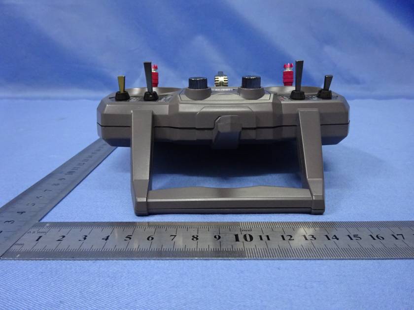 FCC ID 2AARVRCL-R8RADIO External Photos