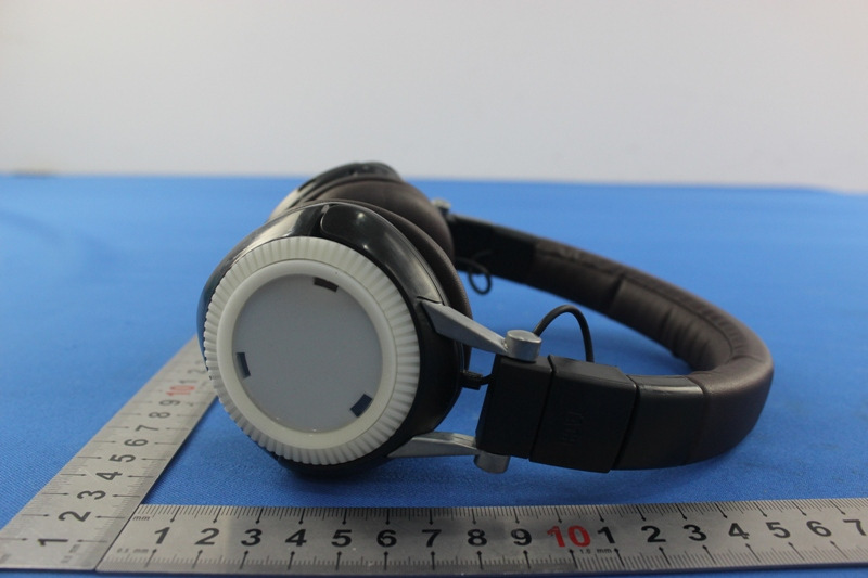 FCC ID 2AAZ3-TACHT1 External Photos