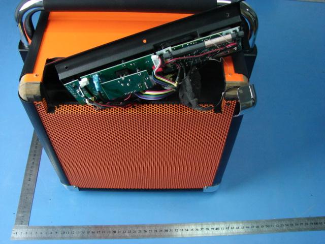 FCC ID 2AB3E-IPA74 Internal Photos