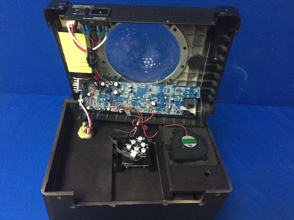 FCC ID 2AB3E-IPA75 Internal Photos