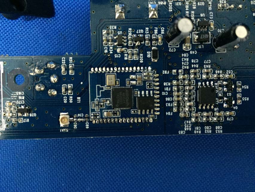 FCC ID 2AB3E-IPA75 Internal Photos