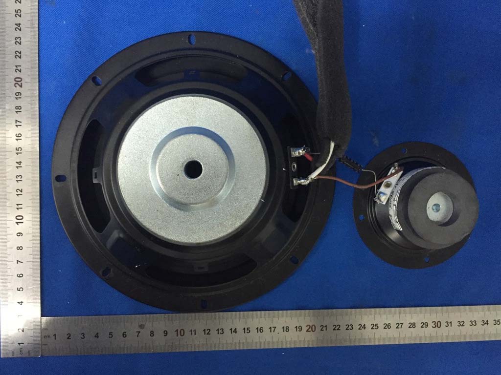 FCC ID 2AB3E-IPA79A Internal Photos