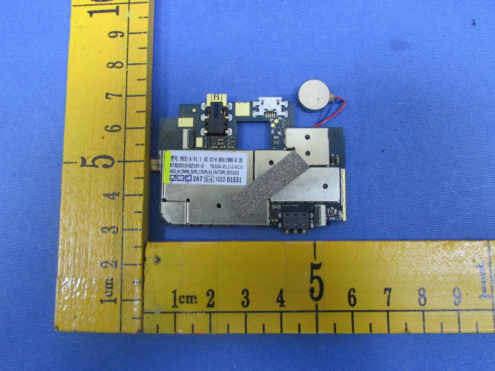 FCC ID 2AB6FVISUS Internal Photos