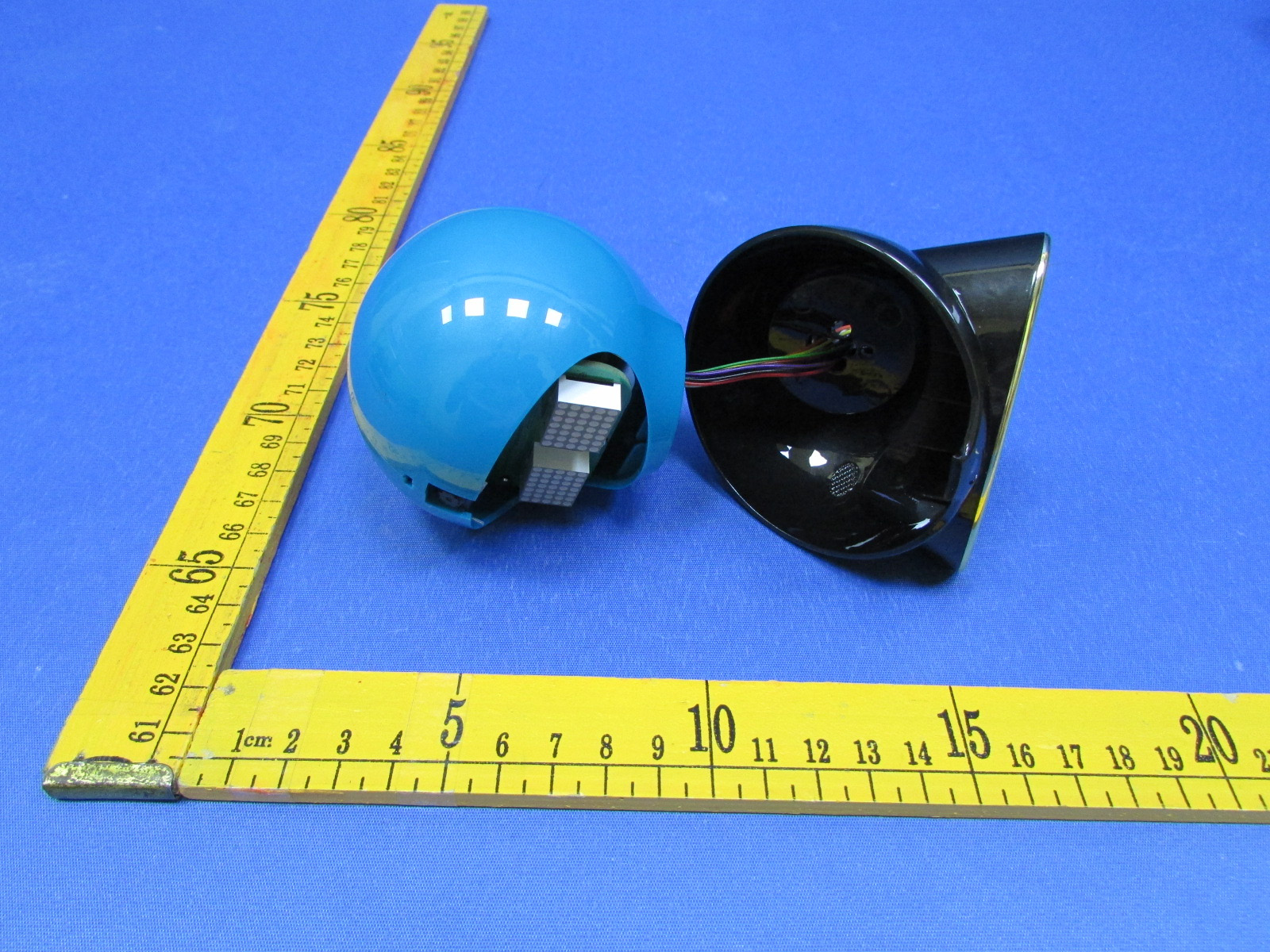 FCC ID 2AB9WW01 Internal Photos