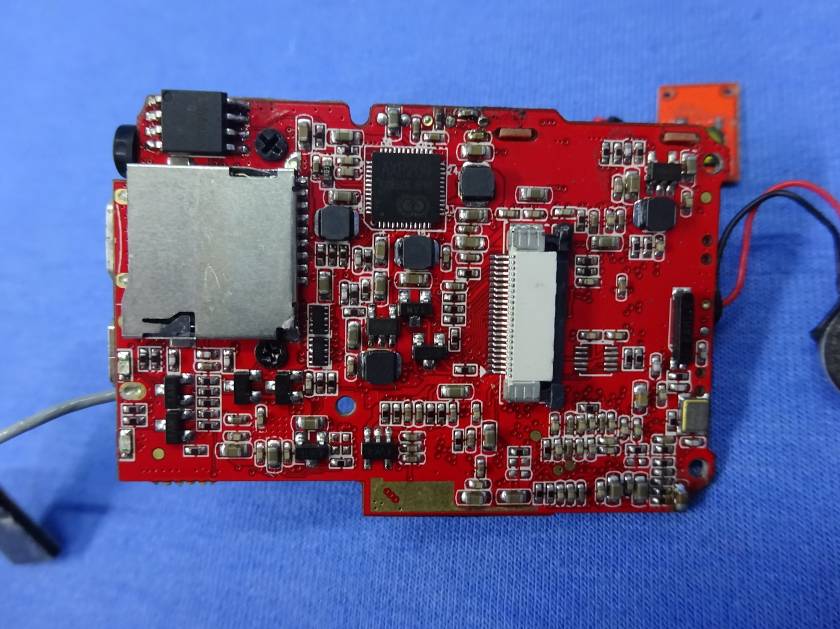 FCC ID 2ABAT-SDV105 Internal Photos