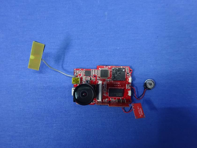 FCC ID 2ABAT-SDV105 Internal Photos