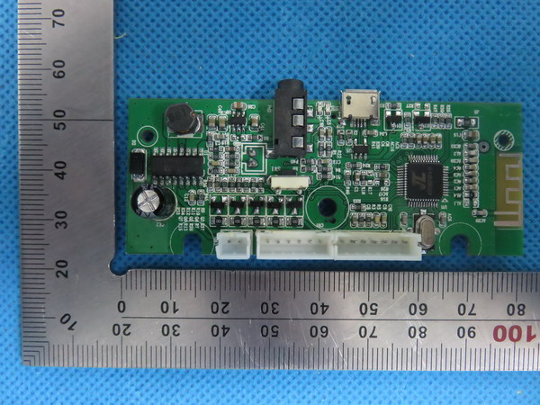 FCC ID 2ABM9F12 Internal Photos
