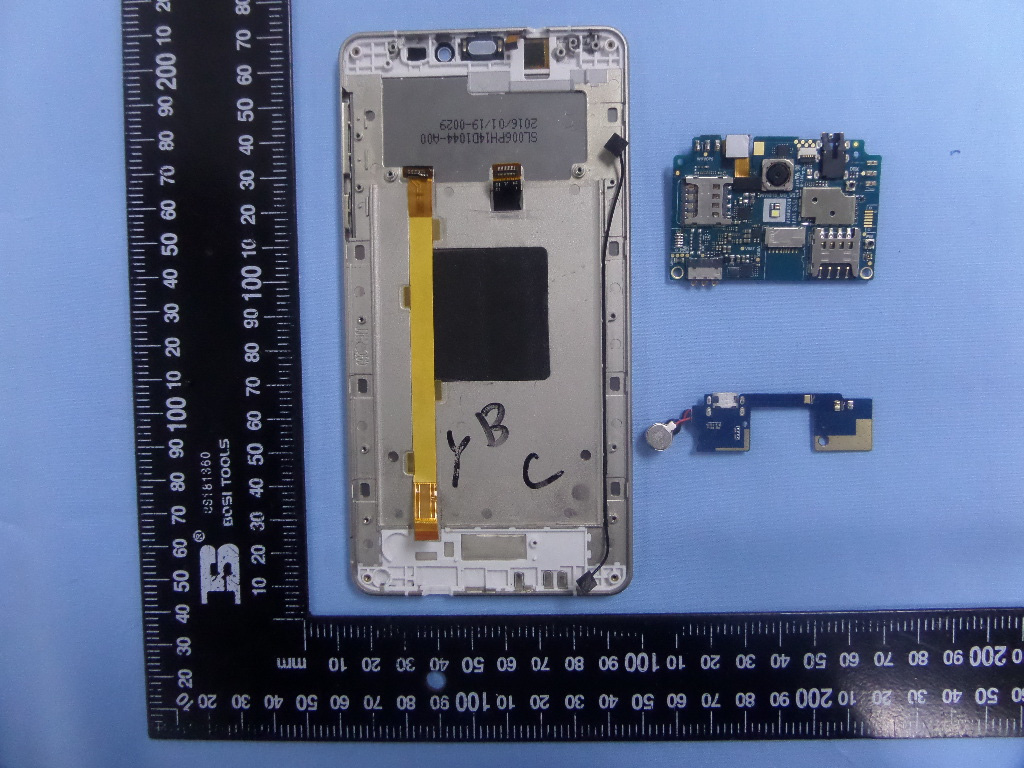 FCC ID 2ABOSSKYELITE60 Internal Photos
