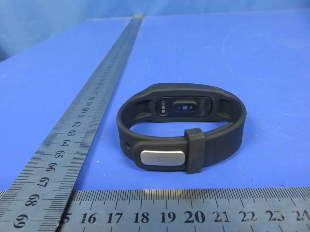 FCC ID 2ABOSSKYHEALTHBAND External Photos