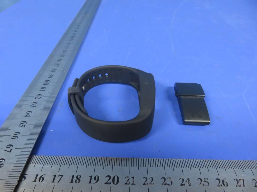 FCC ID 2ABOSSKYHEALTHBAND External Photos