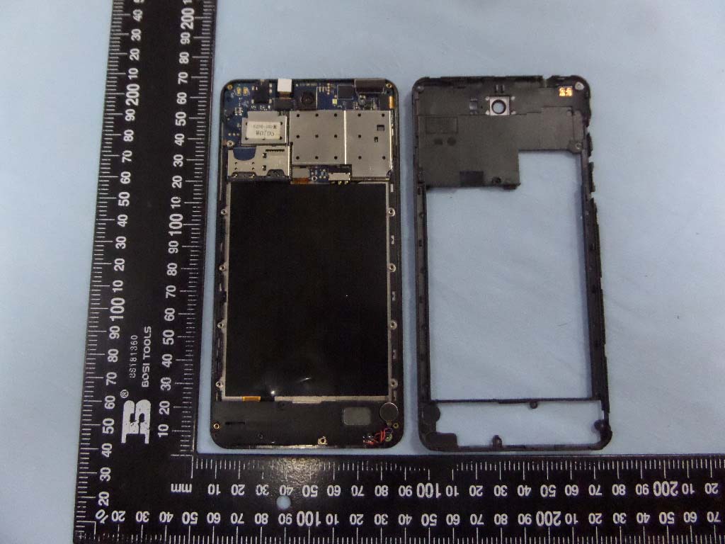FCC ID 2ABOSSKYPLA60 Internal Photos
