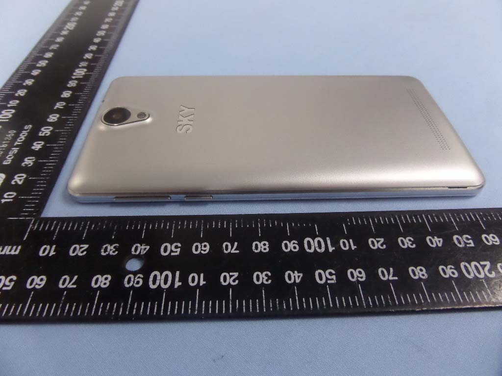 FCC ID 2ABOSSKYPLA60P External Photos