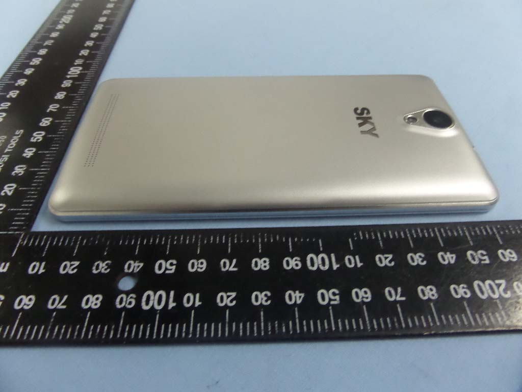 FCC ID 2ABOSSKYPLA60P External Photos