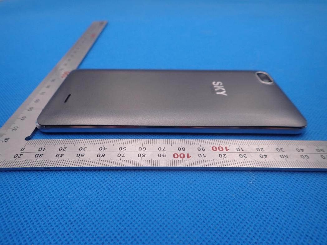 FCC ID 2ABOSSKYPLAT55C External Photos