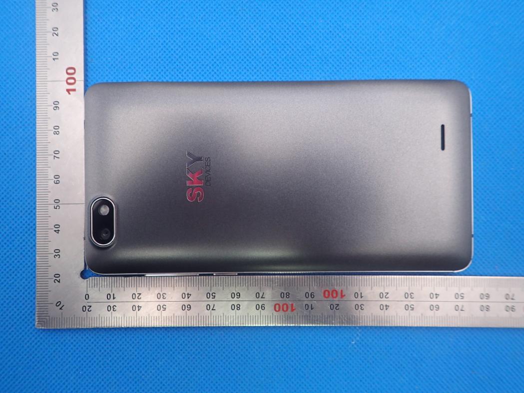 FCC ID 2ABOSSKYPLAT55C External Photos