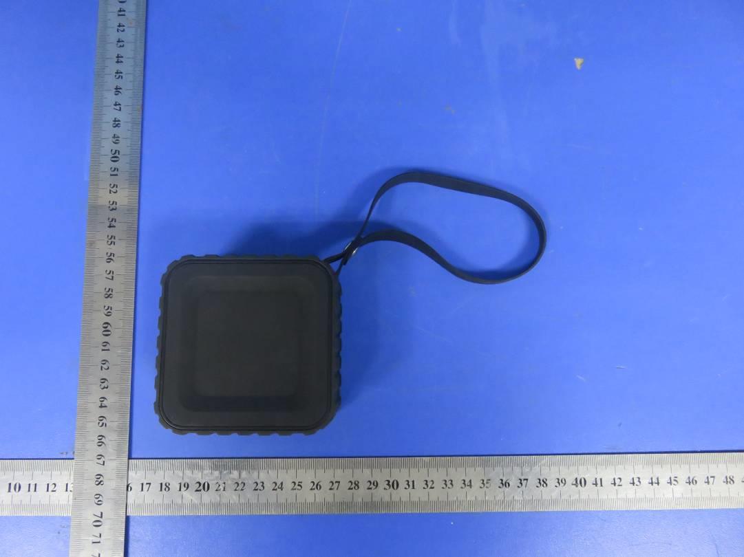FCC ID 2ABPRHR-686 External Photos