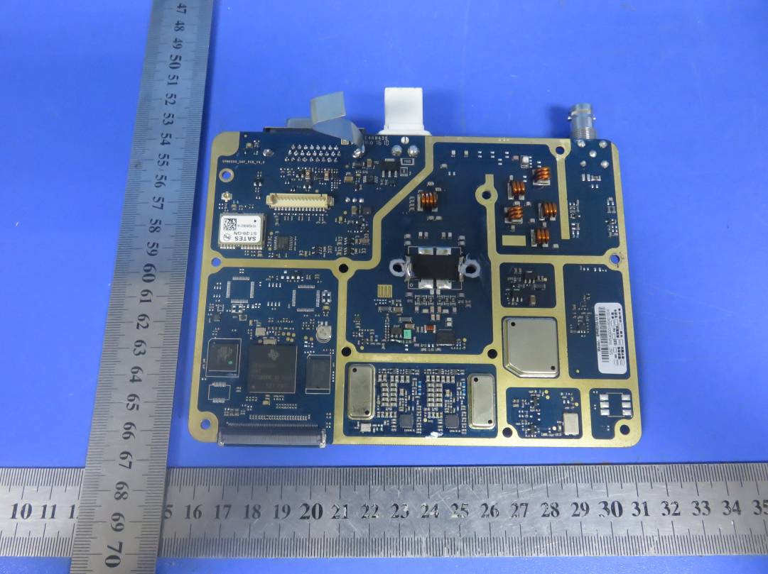 FCC ID 2ABUBSPM6050 Internal Photos