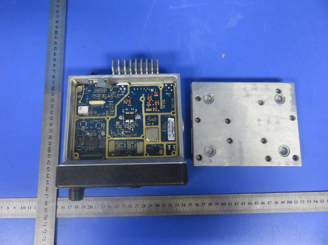 FCC ID 2ABUBSPM6050 Internal Photos