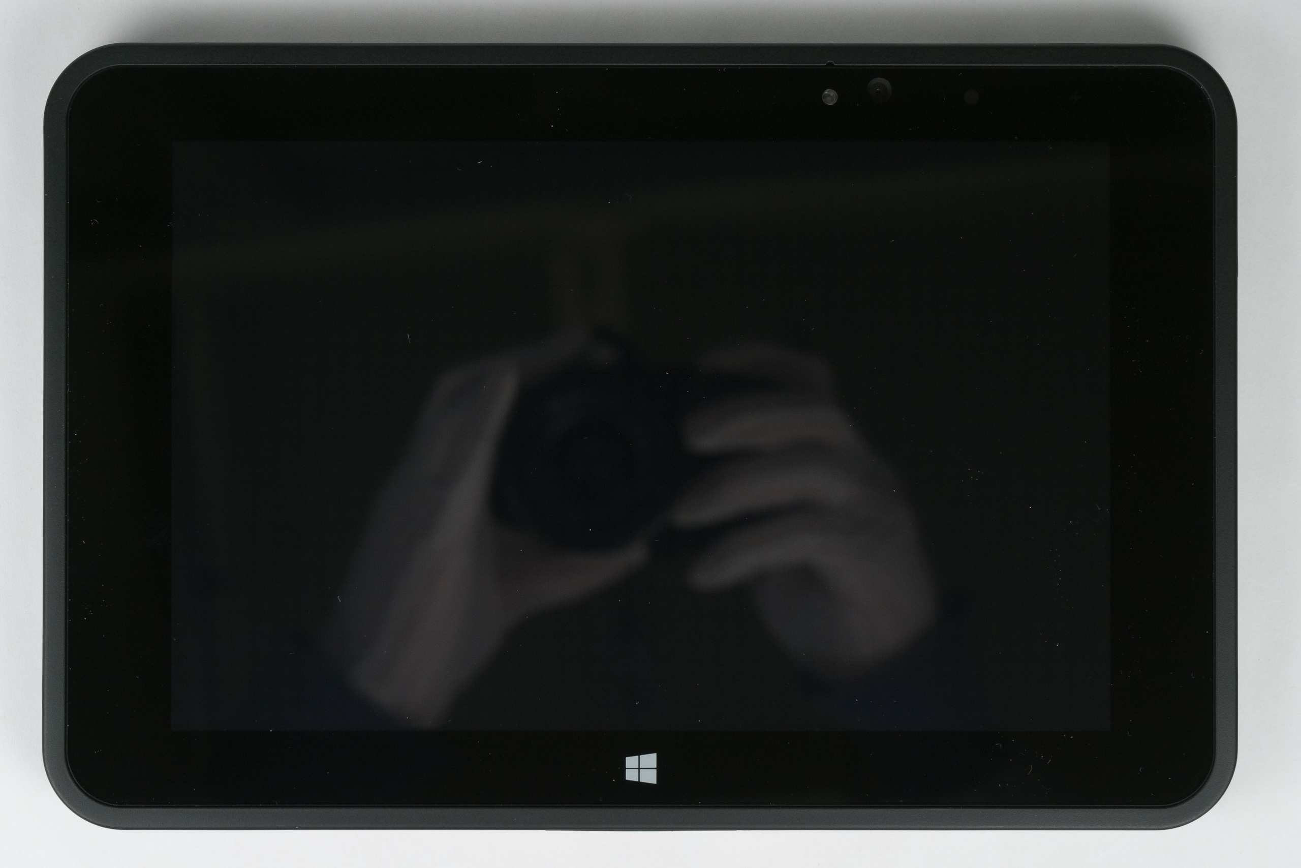 FCC ID 2ABVH-EM7355 External Photos