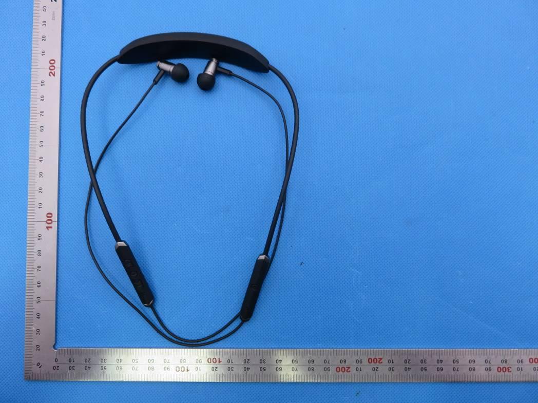FCC ID 2AC58FRZMW External Photos