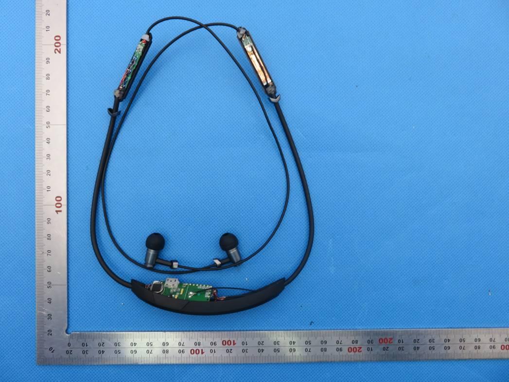 FCC ID 2AC58FRZMW Internal Photos