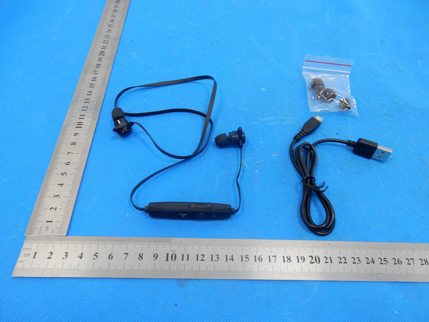 FCC ID 2AC5VEB5256 External Photos