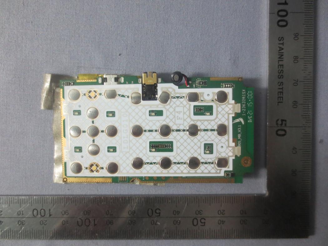 FCC ID 2AC7ISOLE-F550 Internal Photos