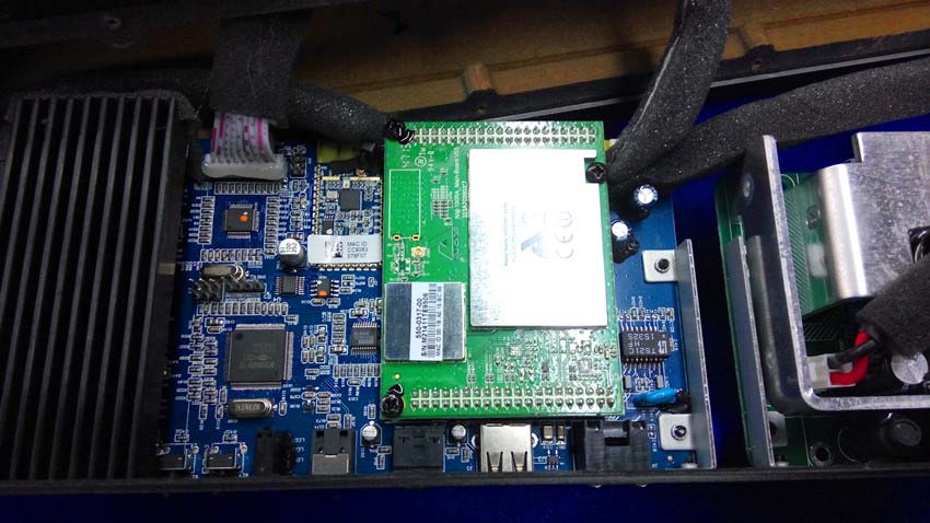 FCC ID 2ACK6STRMBASE Internal Photos