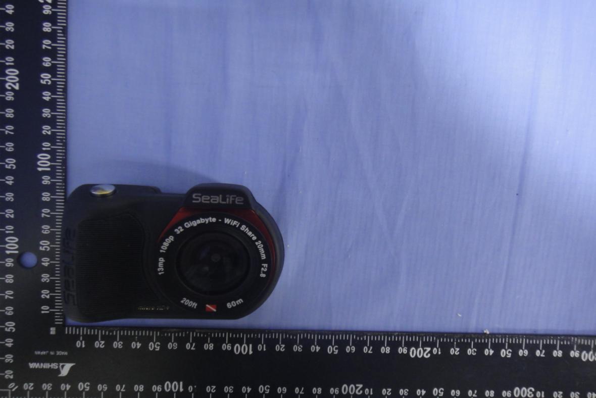FCC ID 2ACKFSL512 External Photos