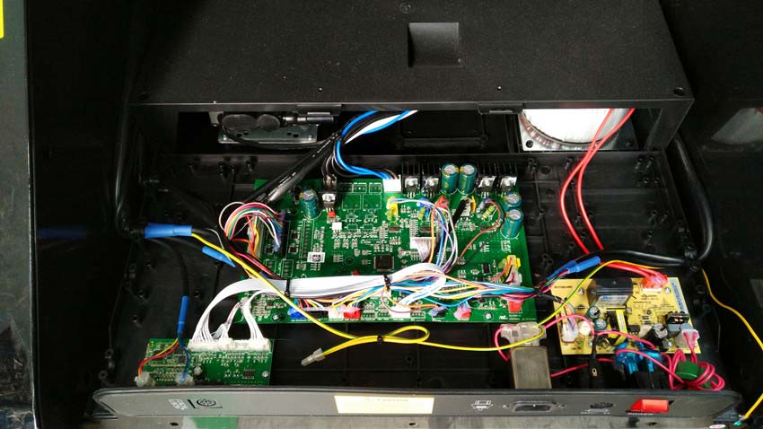 FCC ID 2ACM7RT6710S Internal Photos