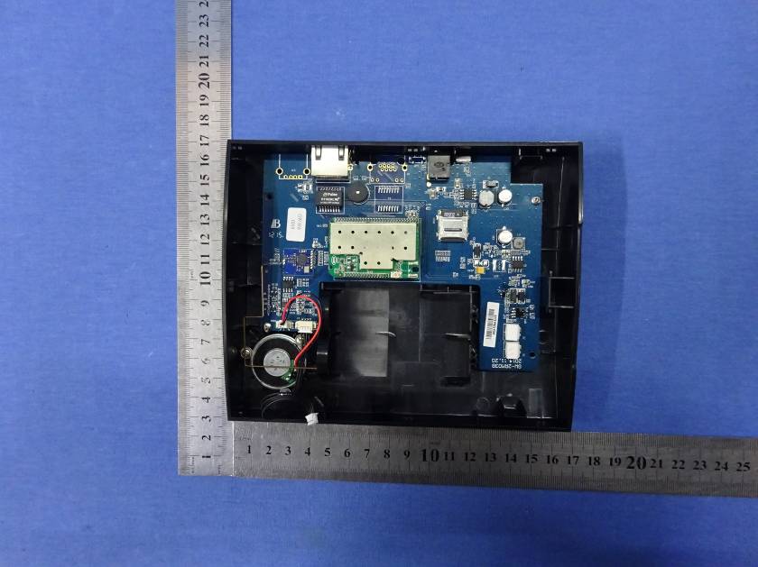 FCC ID 2ACMYAHS6R Internal Photos