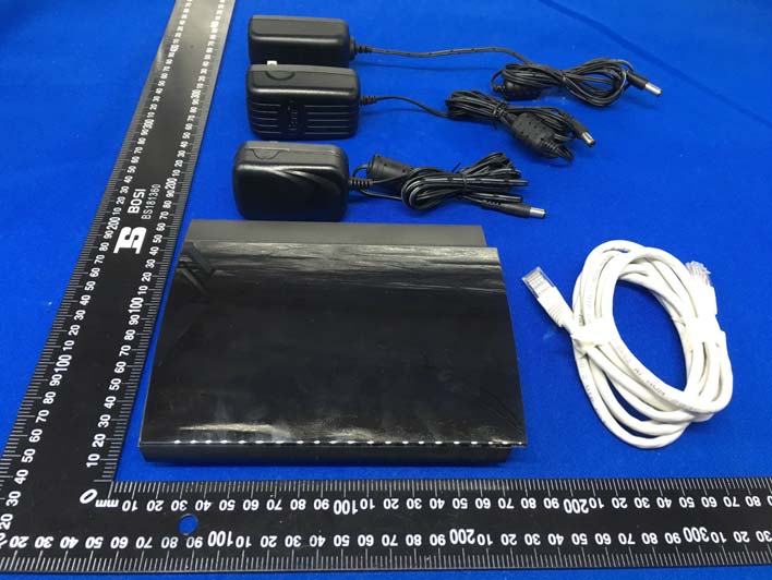 FCC ID 2ACMYAHS8R External Photos