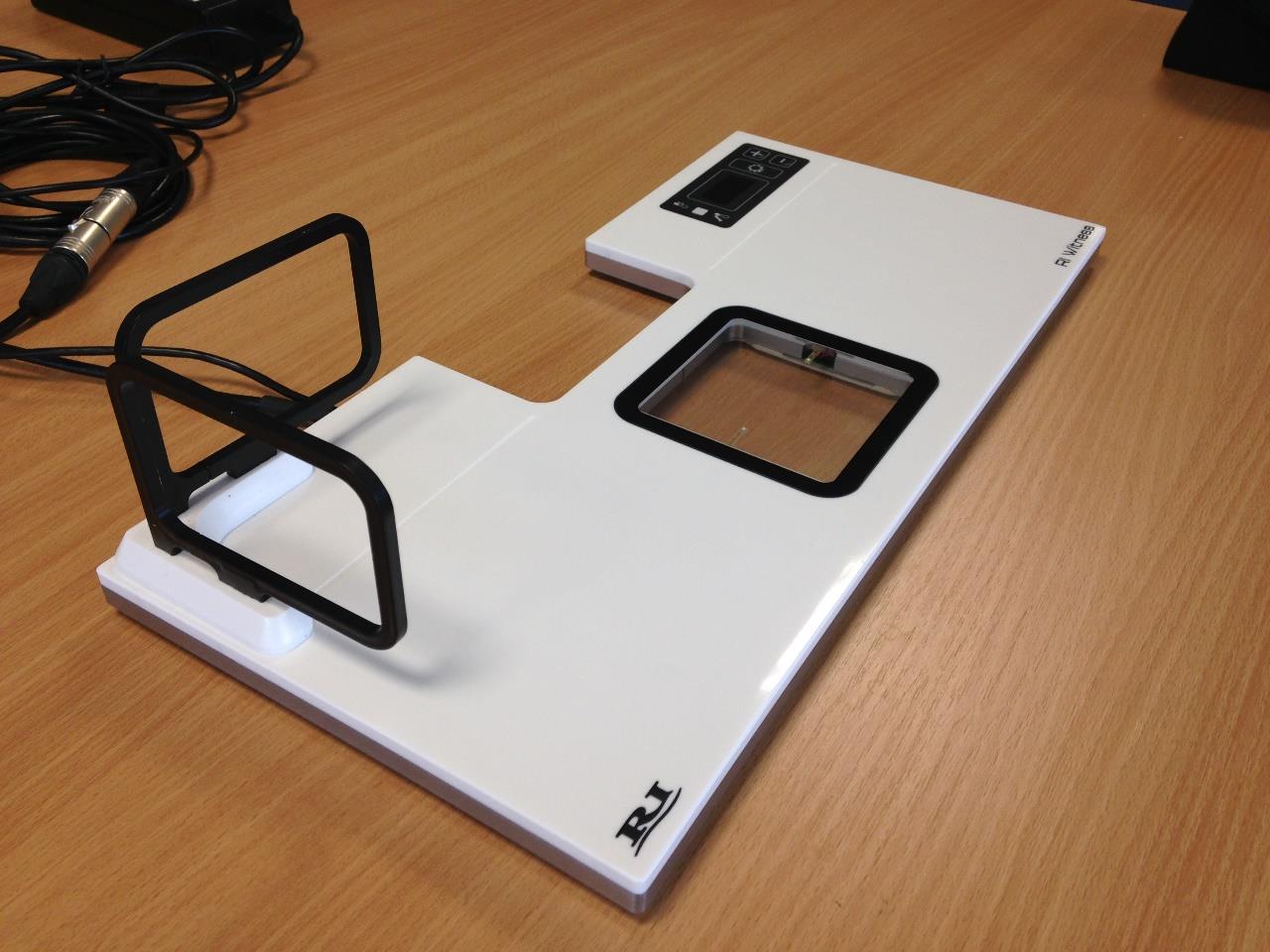 FCC ID 2ACOO-670807 External Photos