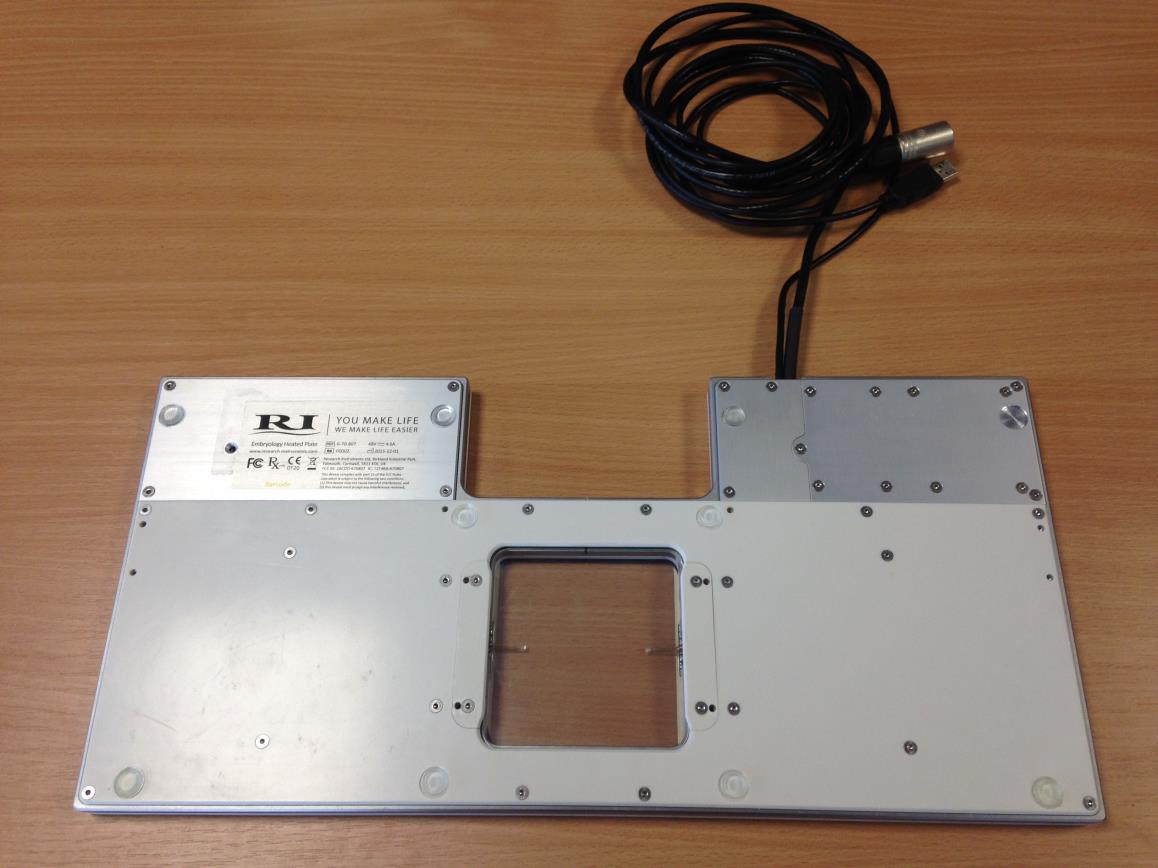 FCC ID 2ACOO-670807 ID Label Location Info