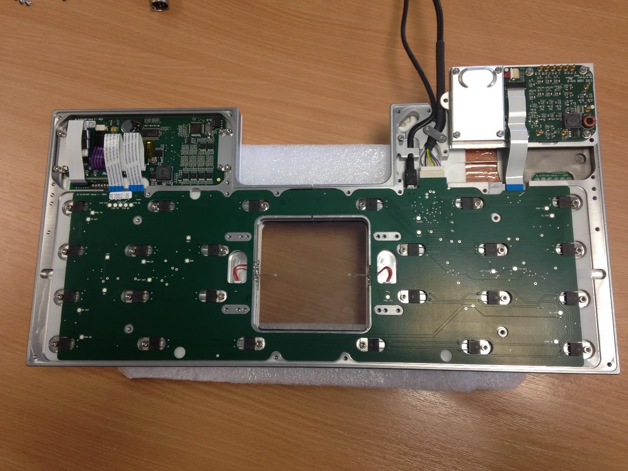 FCC ID 2ACOO-670807 Internal Photos