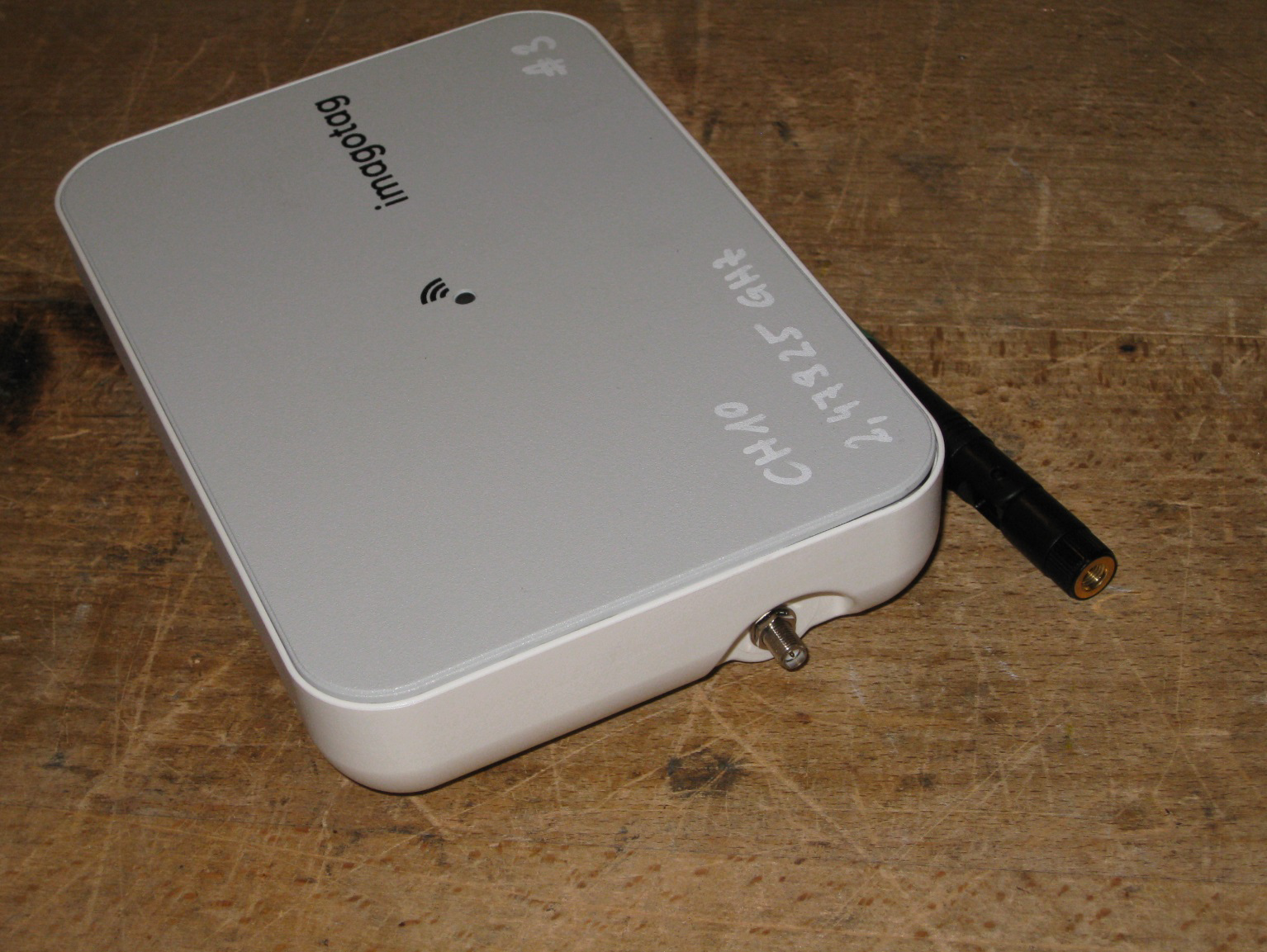 FCC ID 2ACQM-AP0002 External Photos