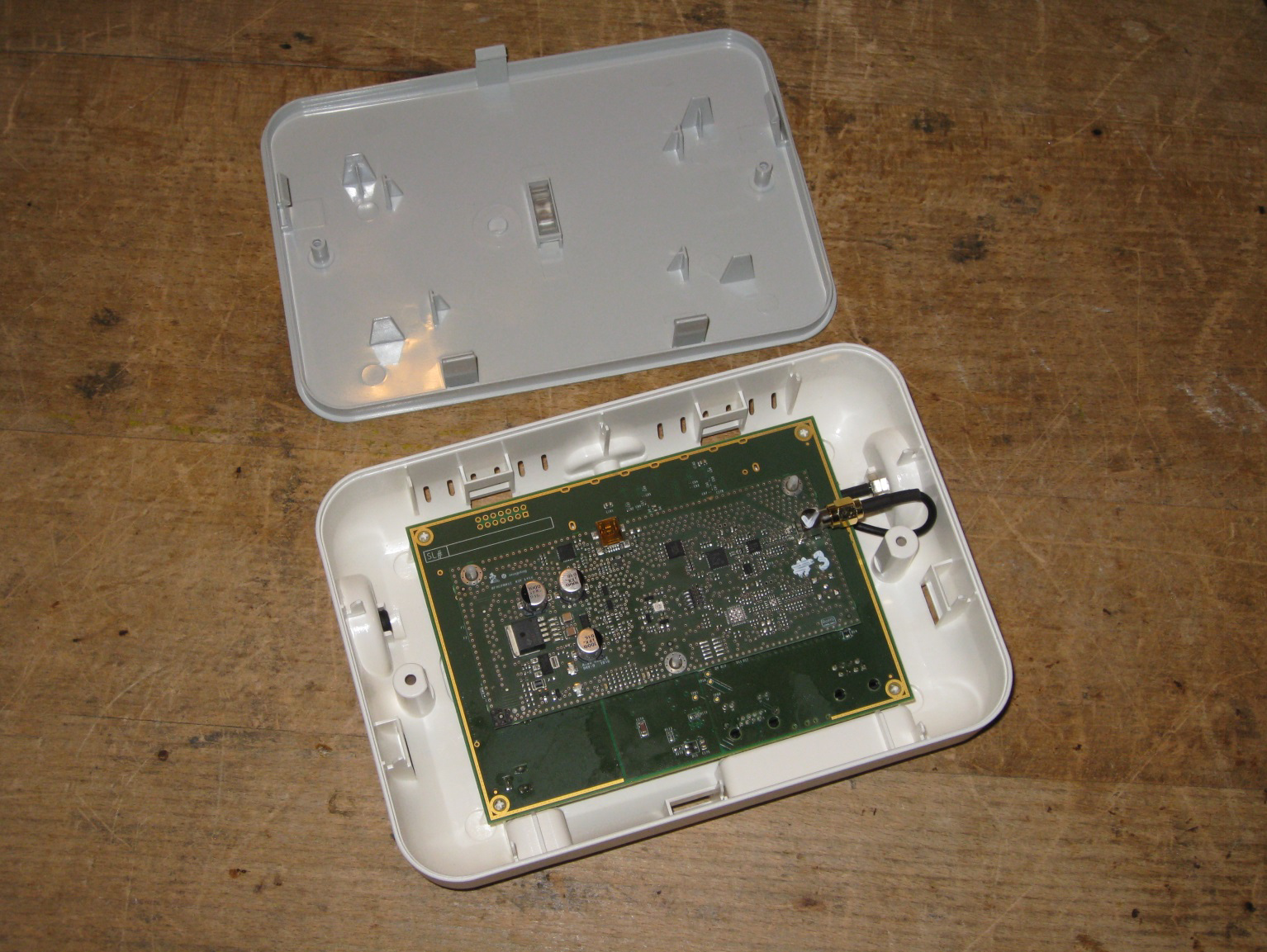 FCC ID 2ACQM-AP0002 Internal Photos