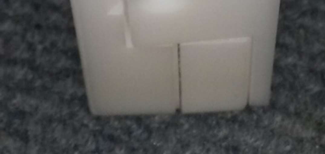 FCC ID 2ACQREMBE01 External Photos