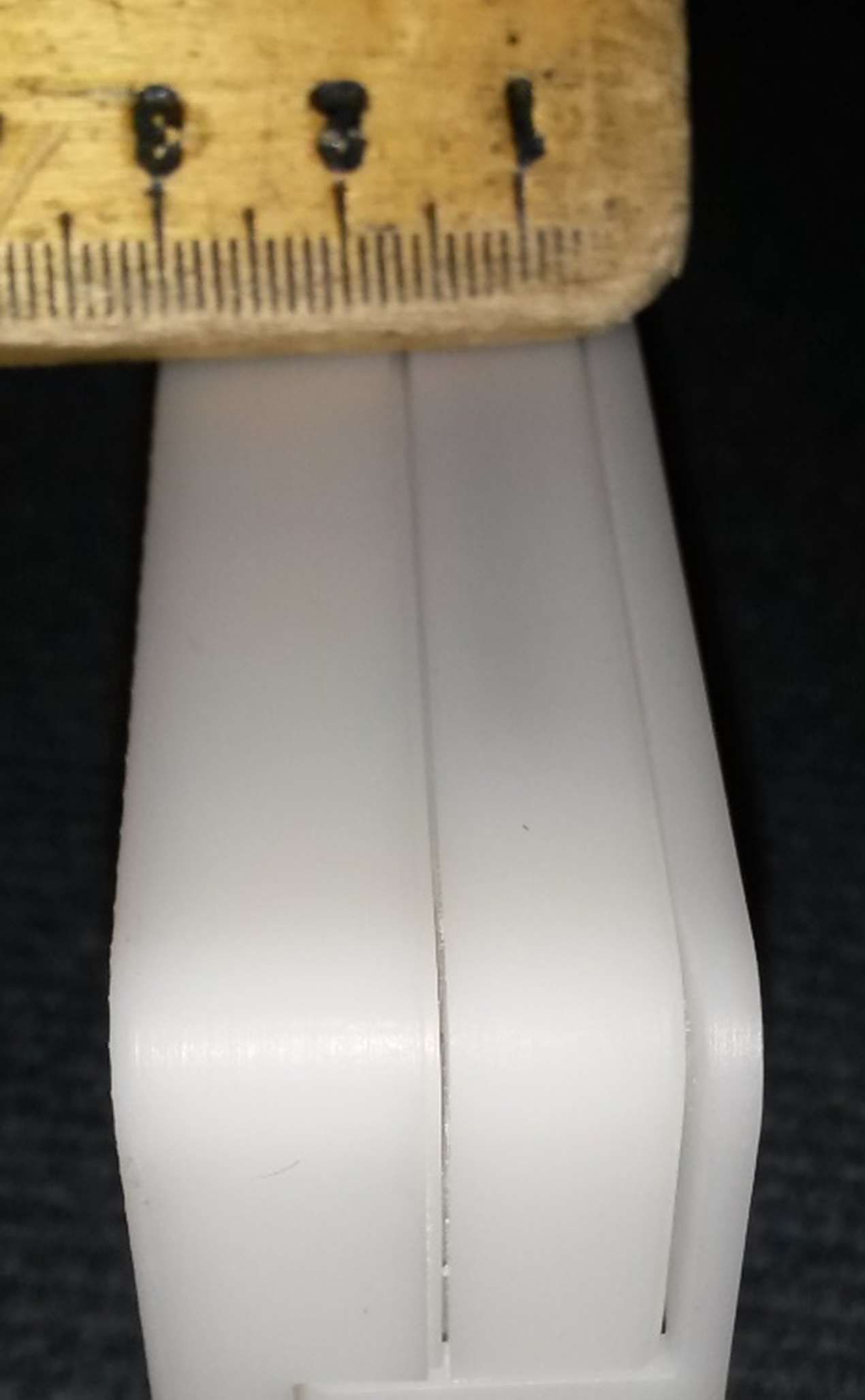 FCC ID 2ACQREMBE01 External Photos
