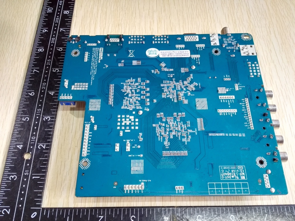 FCC ID 2ACWISE65UPC4T Internal Photos