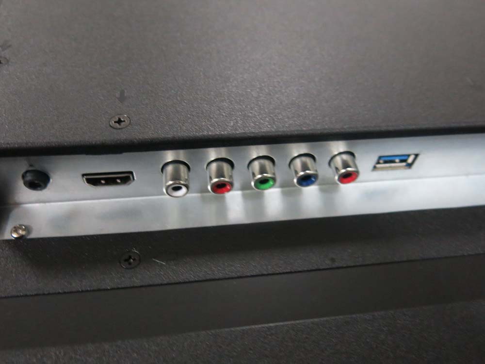FCC ID 2ACWITC65CX420 External Photos
