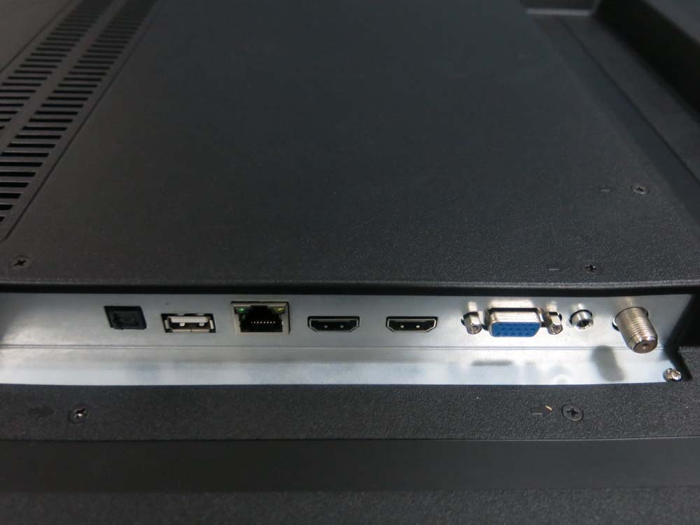 FCC ID 2ACWITC65CX420 External Photos