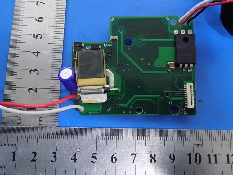 FCC ID 2ACYPYN685 Internal Photos