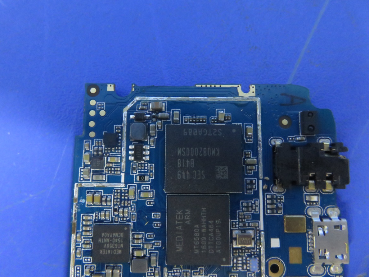 FCC ID 2ADE2W600 Internal Photos