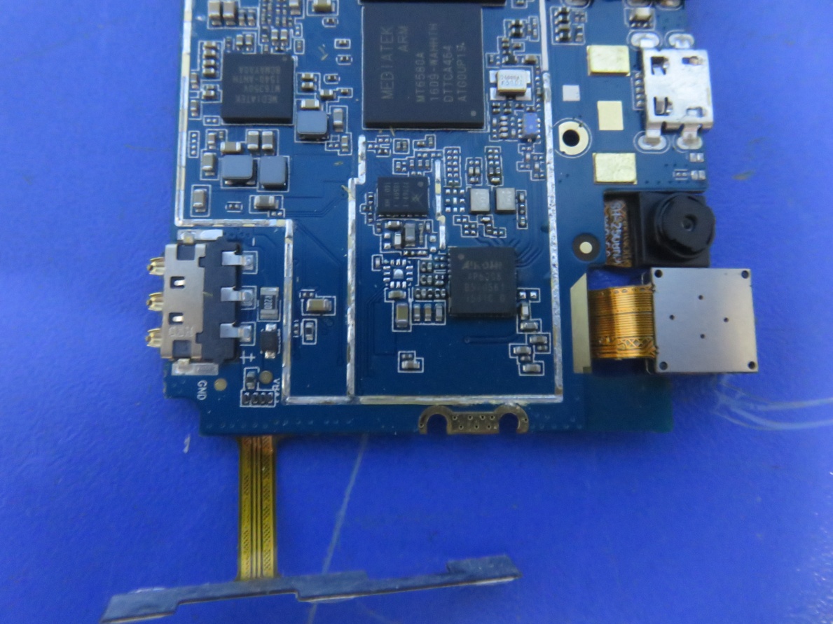 FCC ID 2ADE2W600 Internal Photos