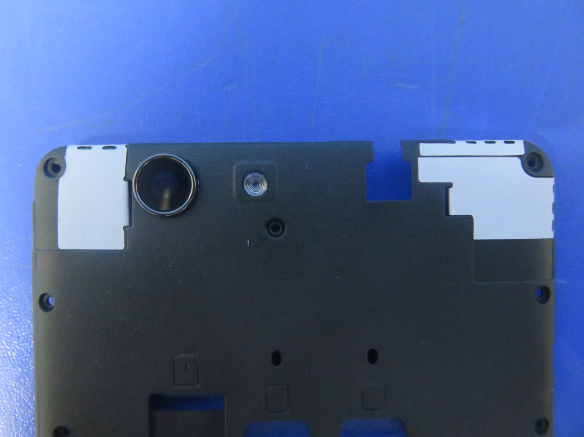 FCC ID 2ADE2W600 Internal Photos