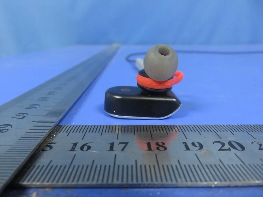 FCC ID 2ADE4-TS01 External Photos