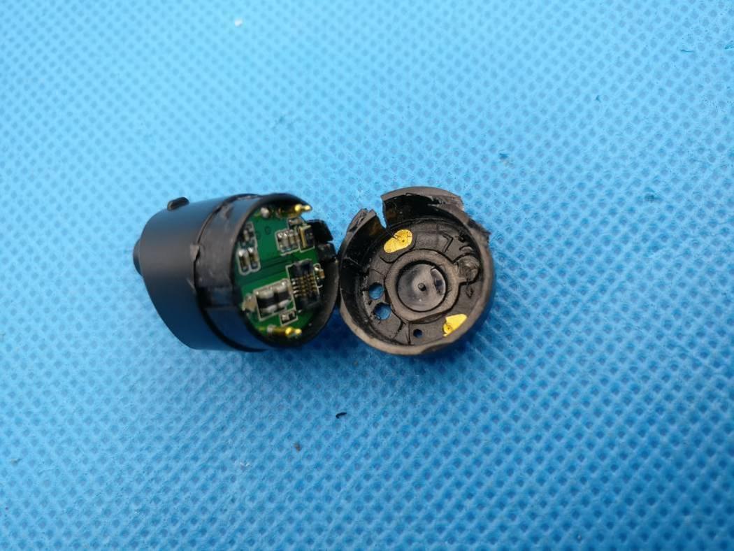 FCC ID 2ADE4-W302 Internal Photos